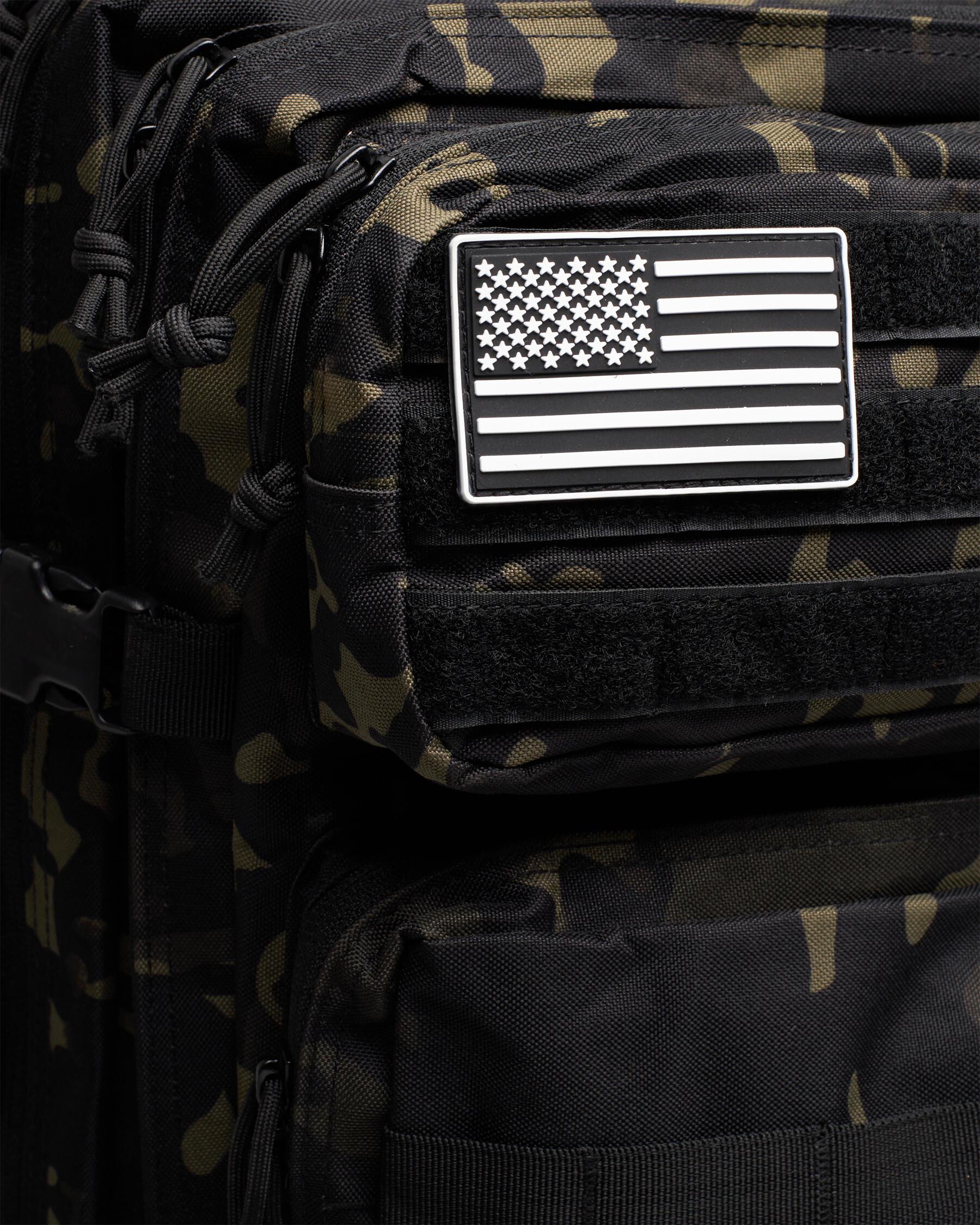 Black camo hero online backpack