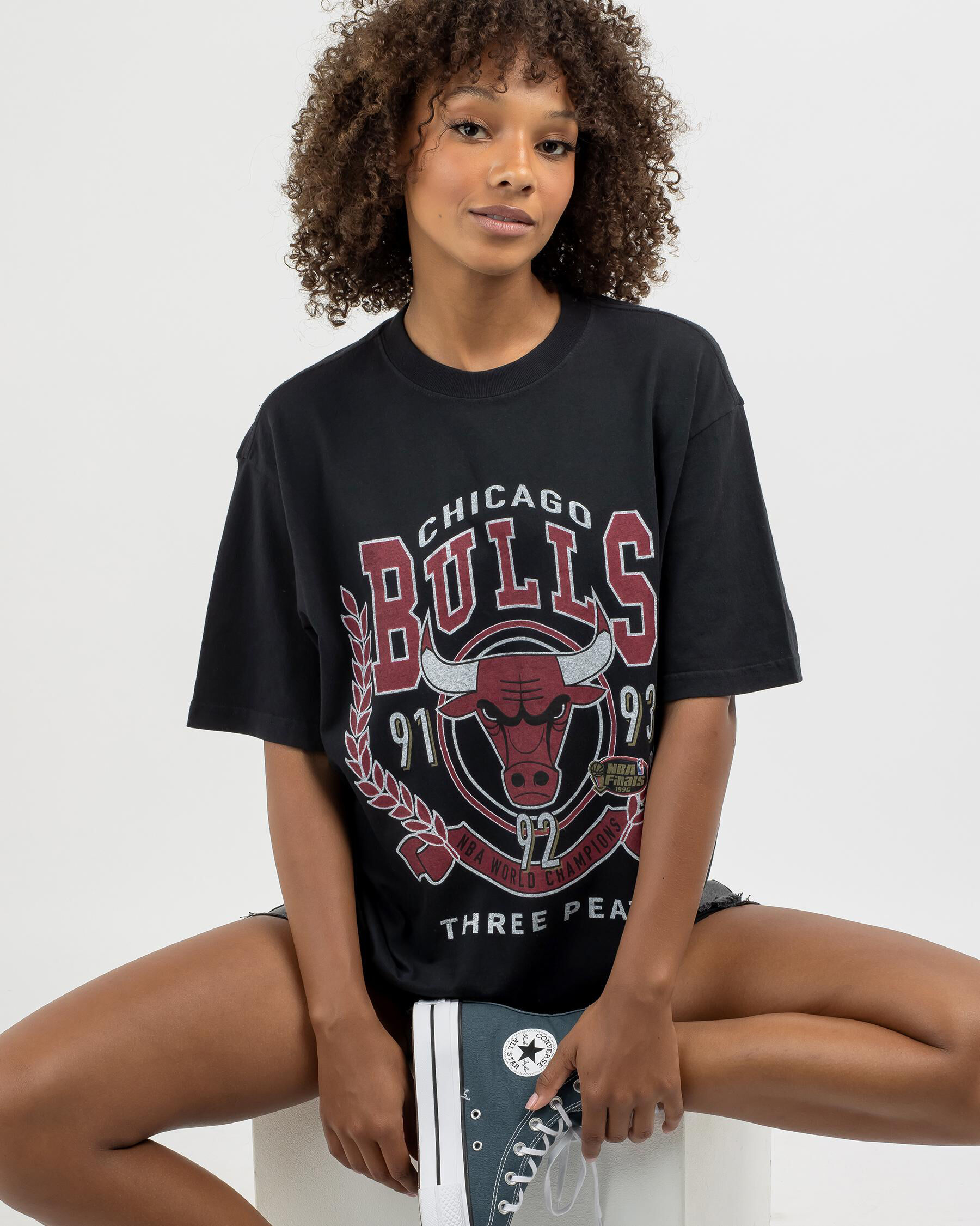 Women's chicago bulls sales t shirt