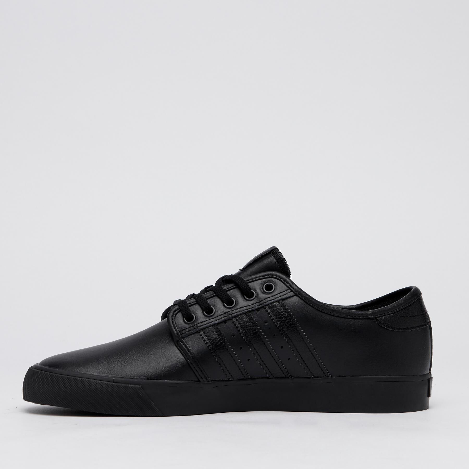 City beach black online leather shoes