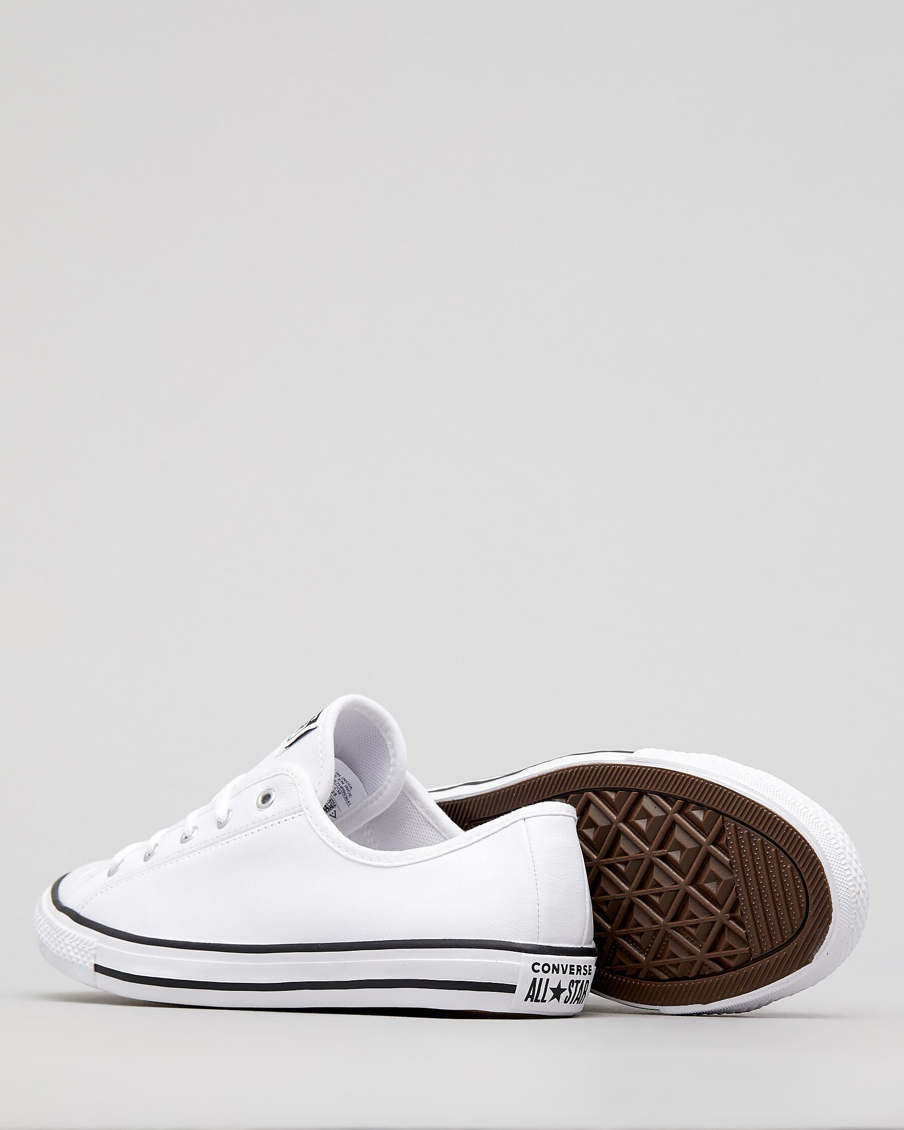 converse dainty lo pro