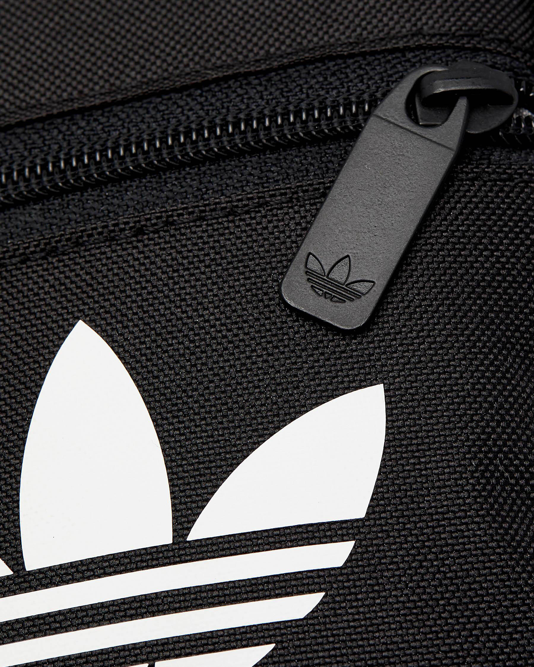 Adidas trefoil sale festival