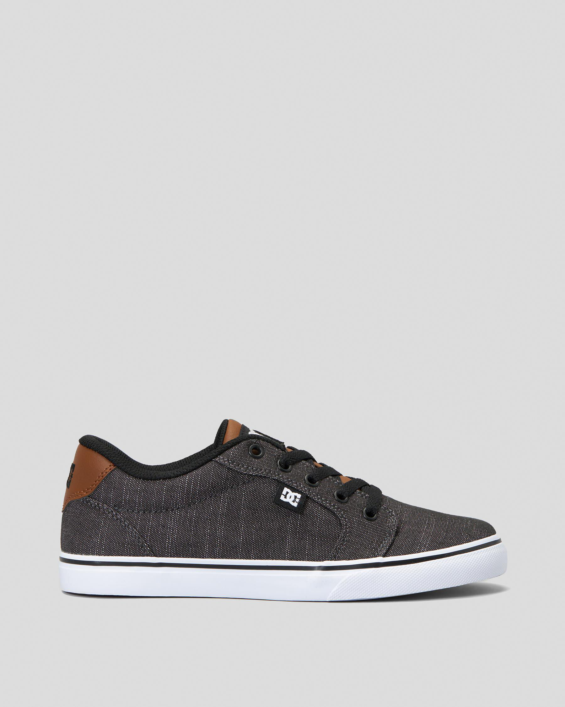 Shop DC Shoes Boys' Anvil SE Shoes In Dk Grey/battleship - Fast ...