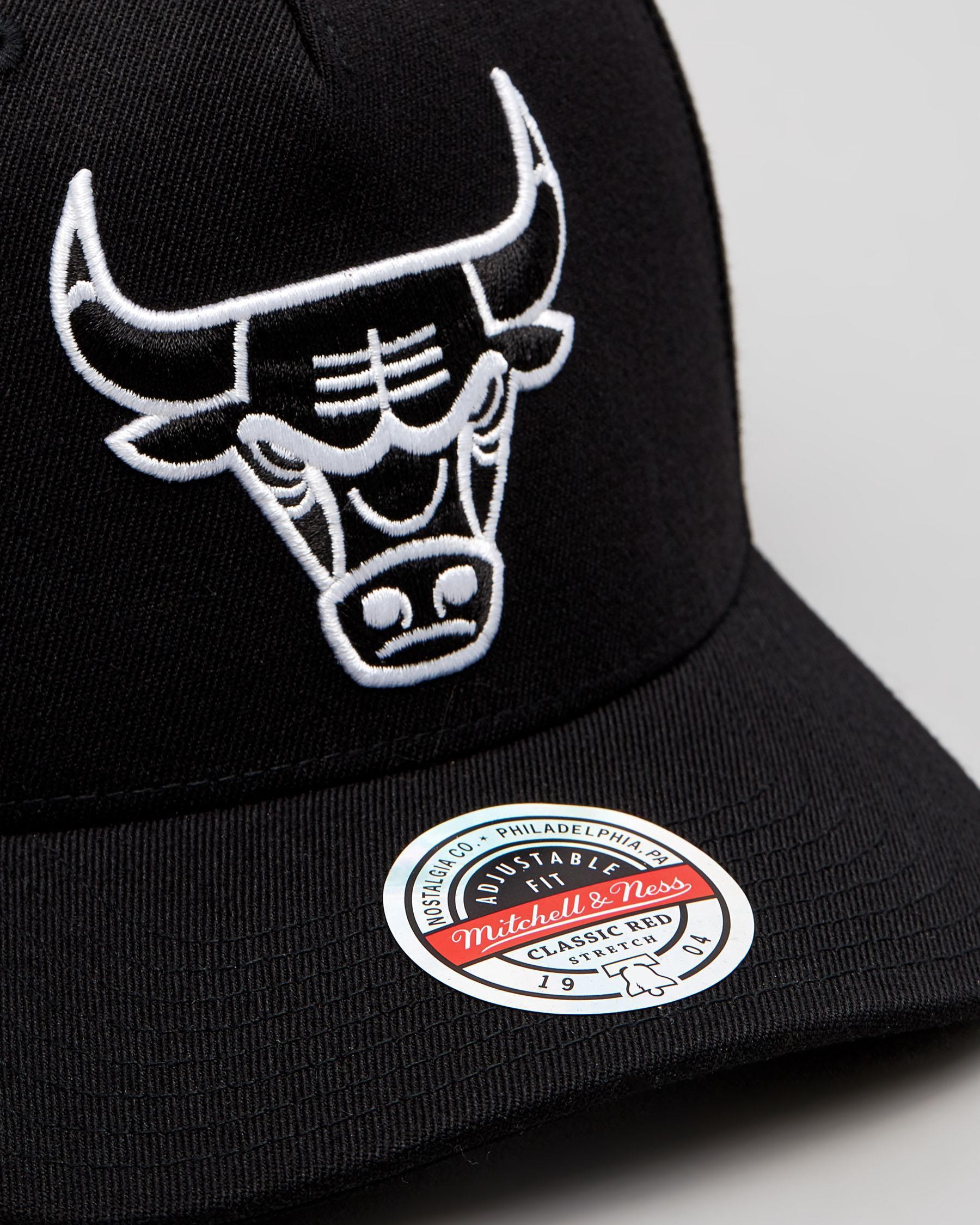 Mitchell & Ness Chicago Bulls Crown Snapback Cap In Black - Fast Shipping &  Easy Returns - City Beach United States