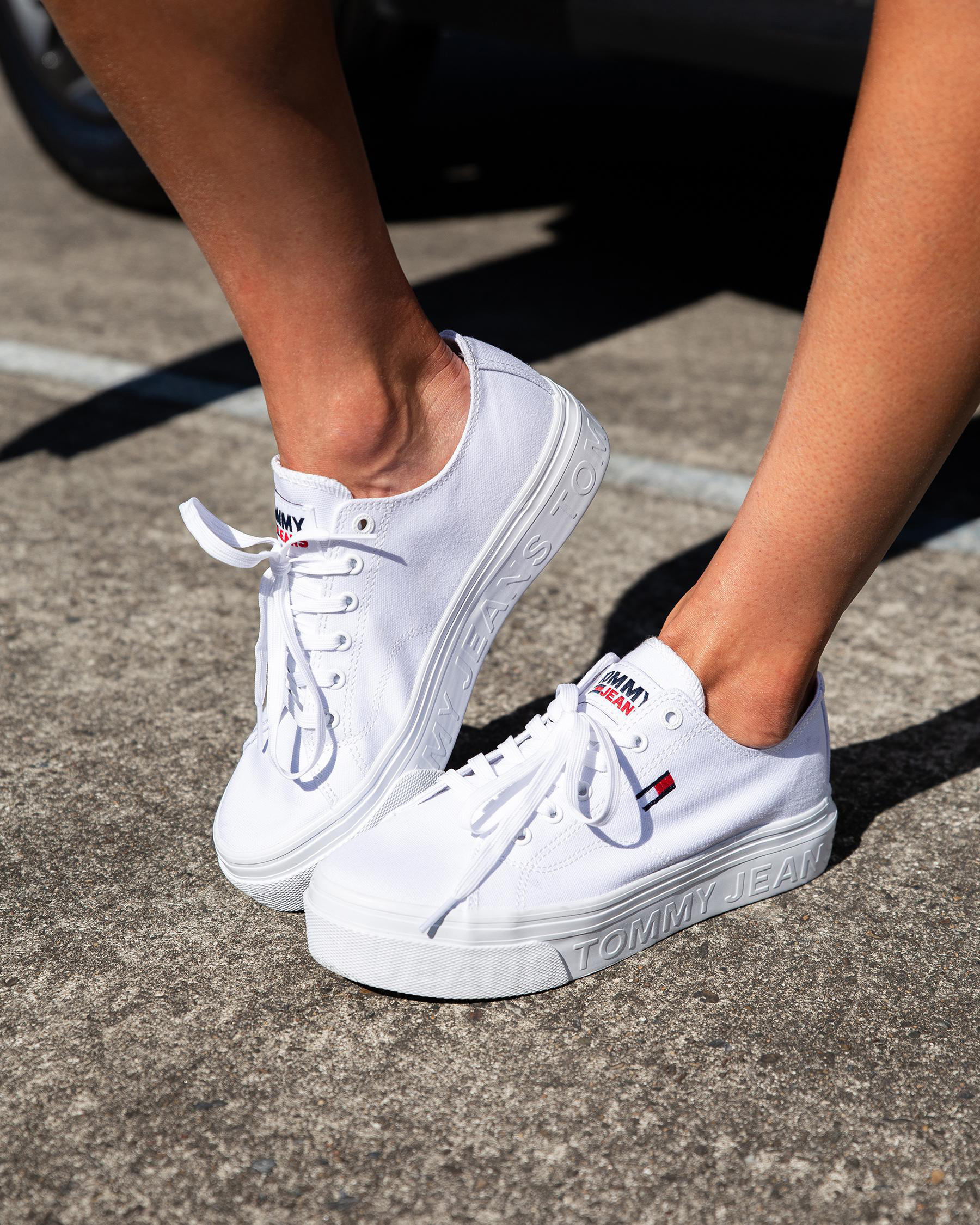 tommy hilfiger vulcanised flatform trainers