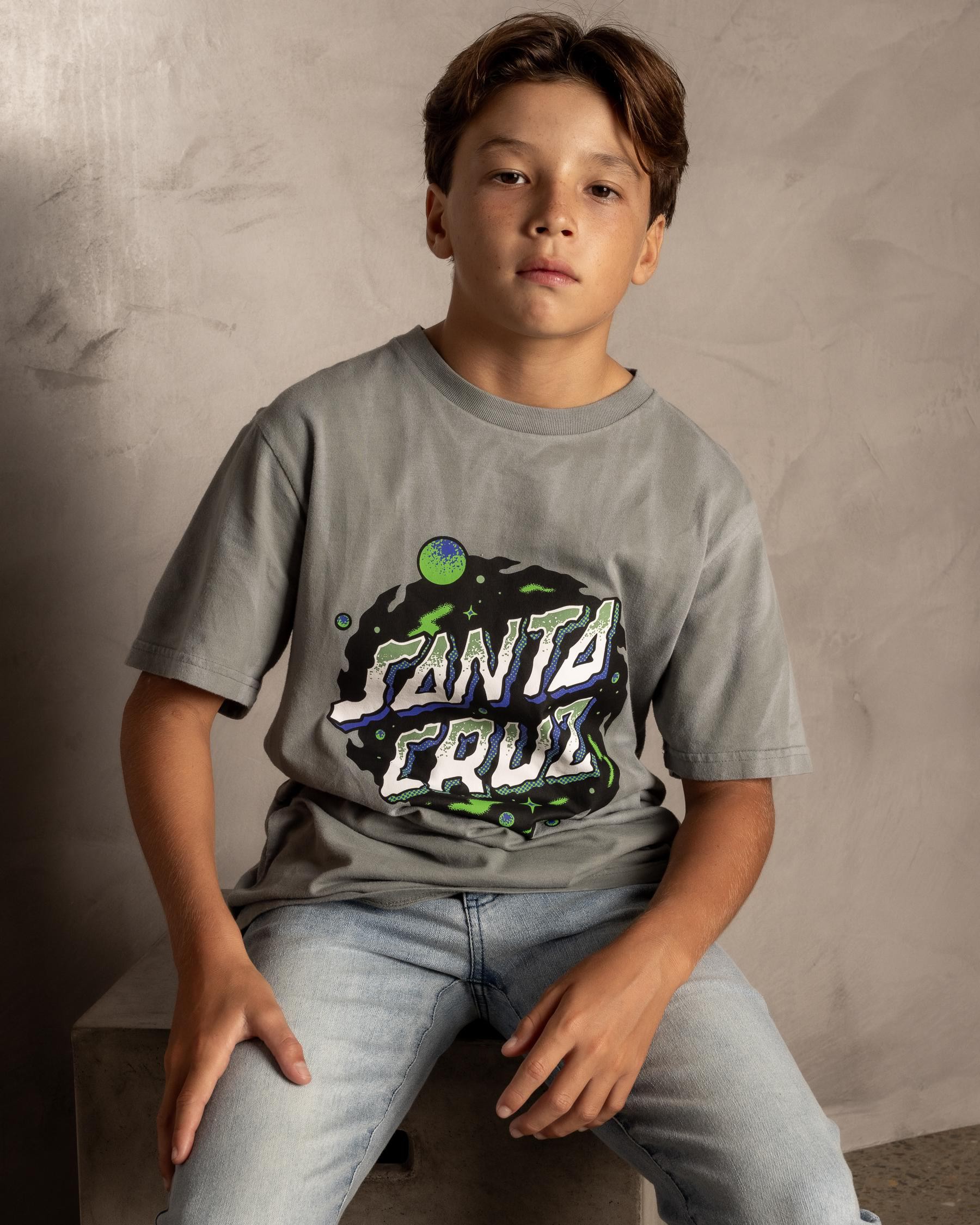 Santa Cruz Boys' Wooten Ominous Dot T-Shirt In Grey Tie Dye - FREE ...