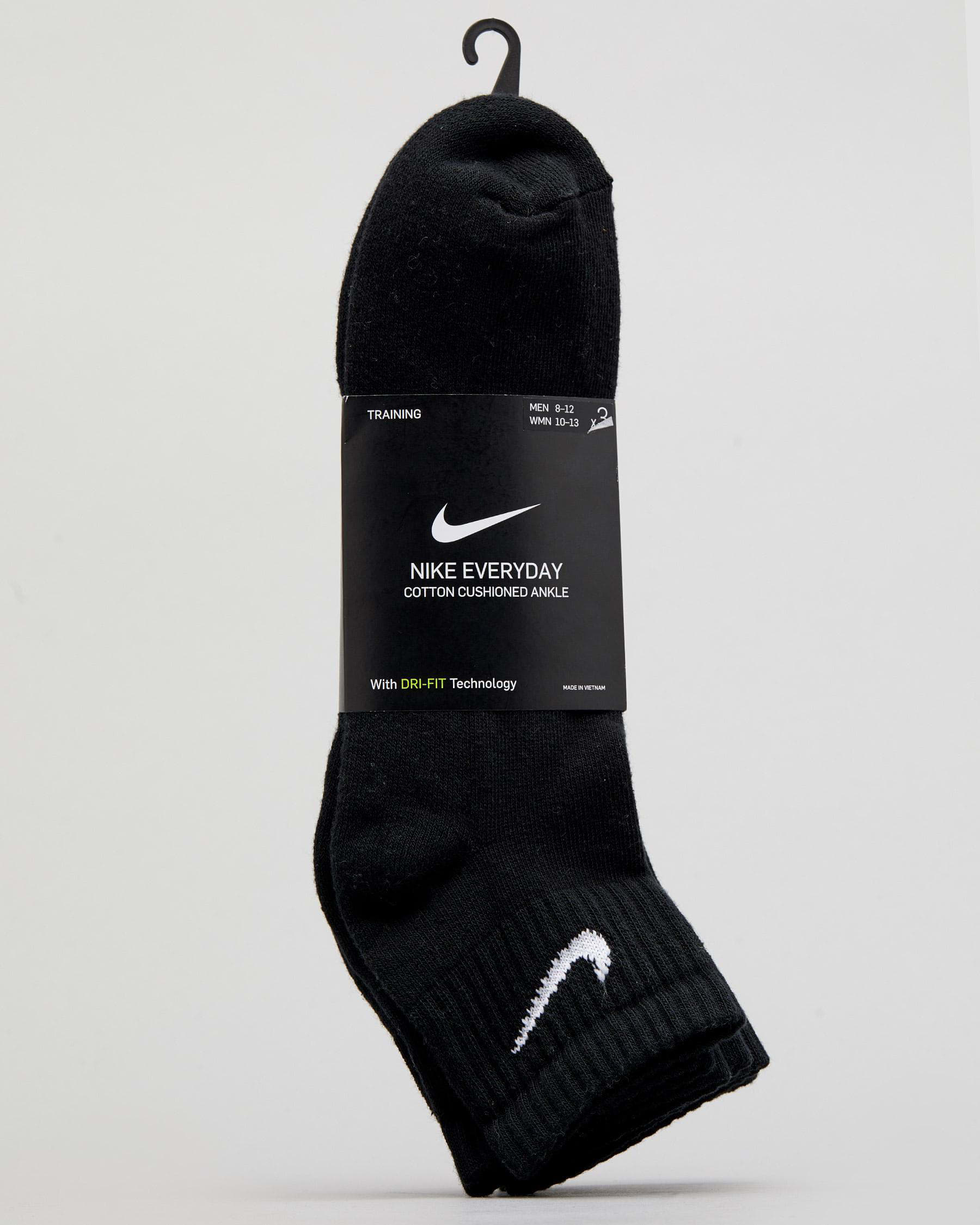Shop Nike Womens Everyday Cushion Ankle Sock Pack In Black - Fast ...
