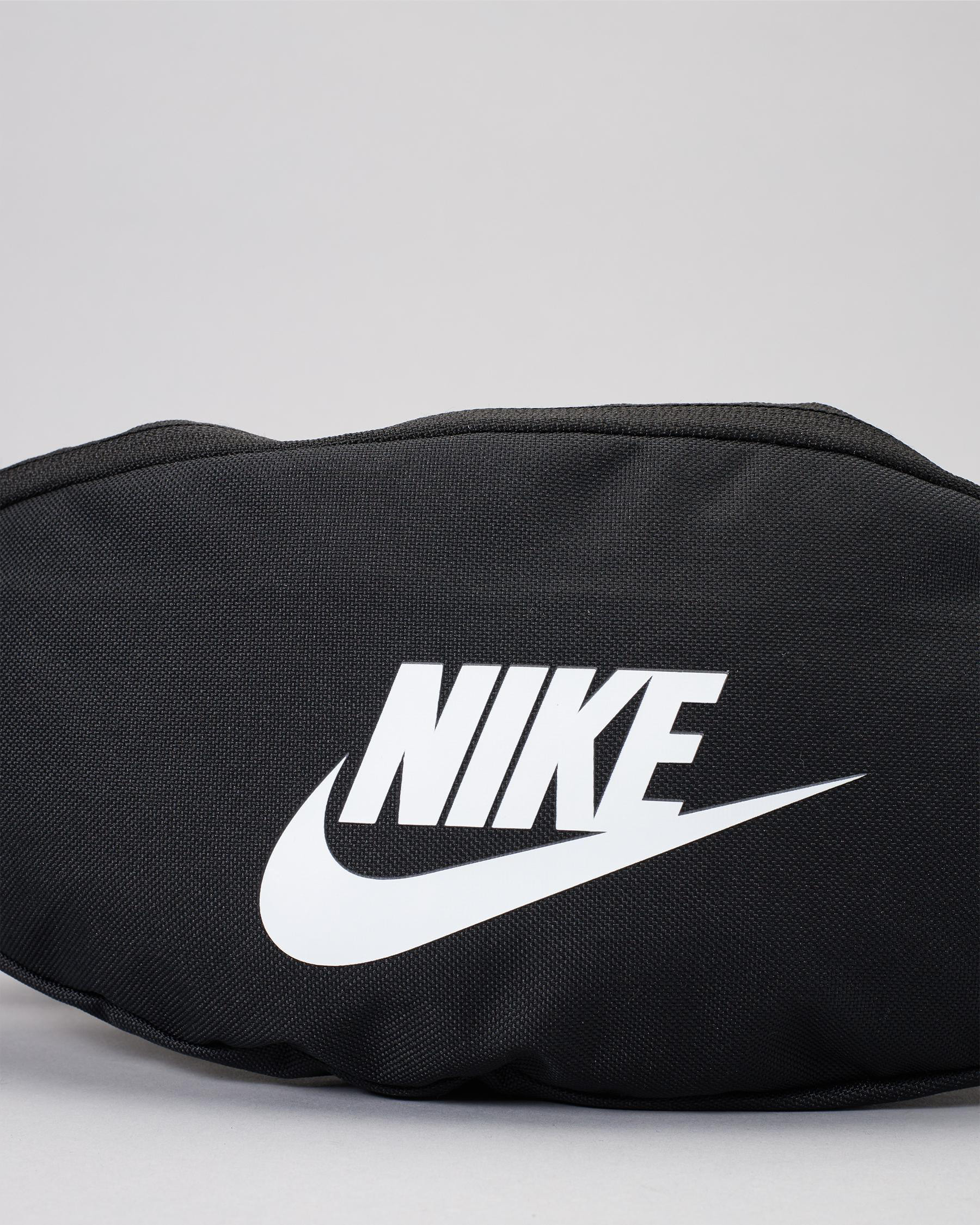 Nike Heritage bumbag in black